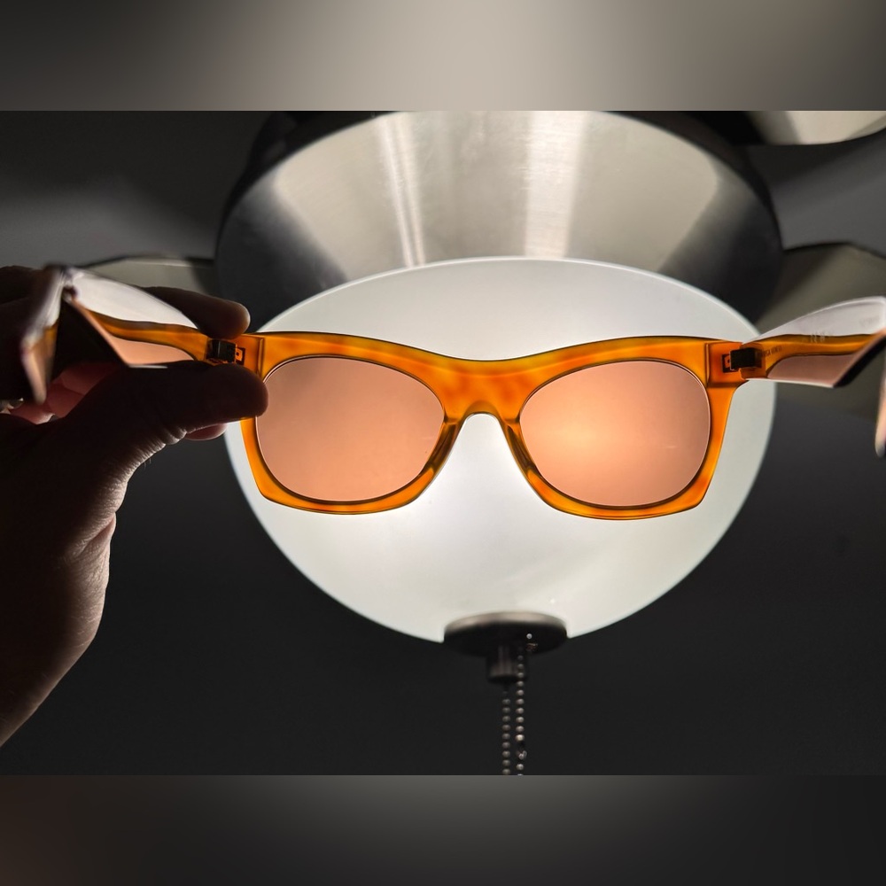 Bottega Veneta Sunglasses - Picture 7 of 7